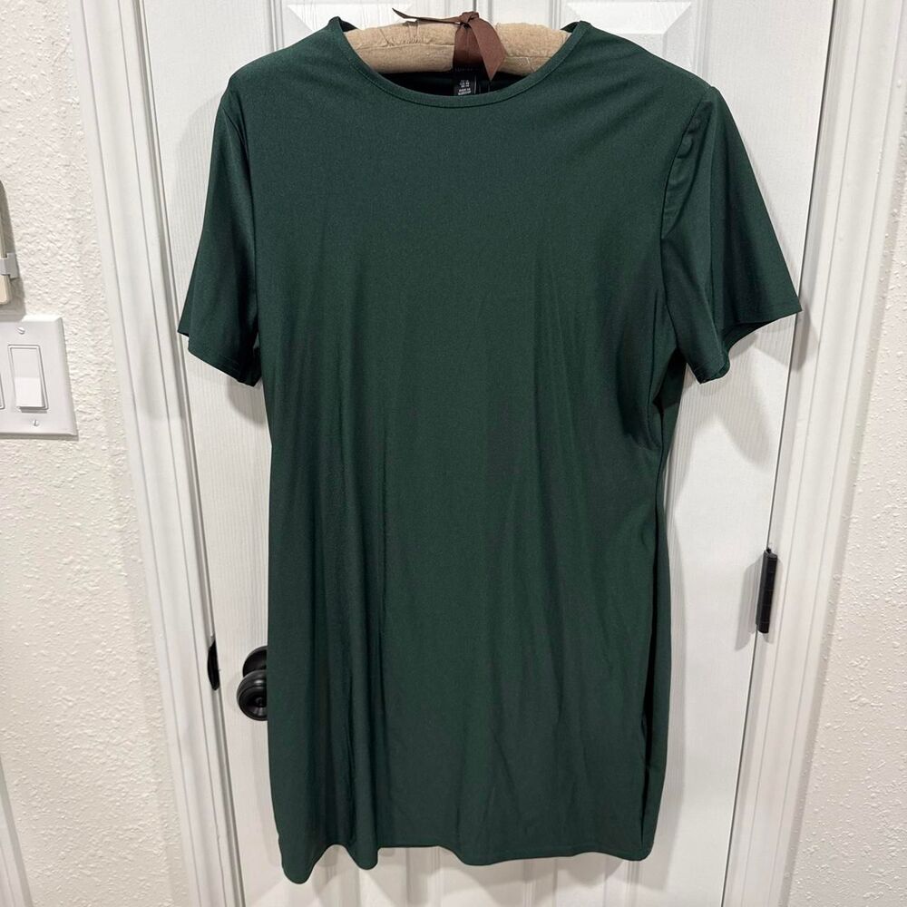 Prettylittlething Women's Green Dress